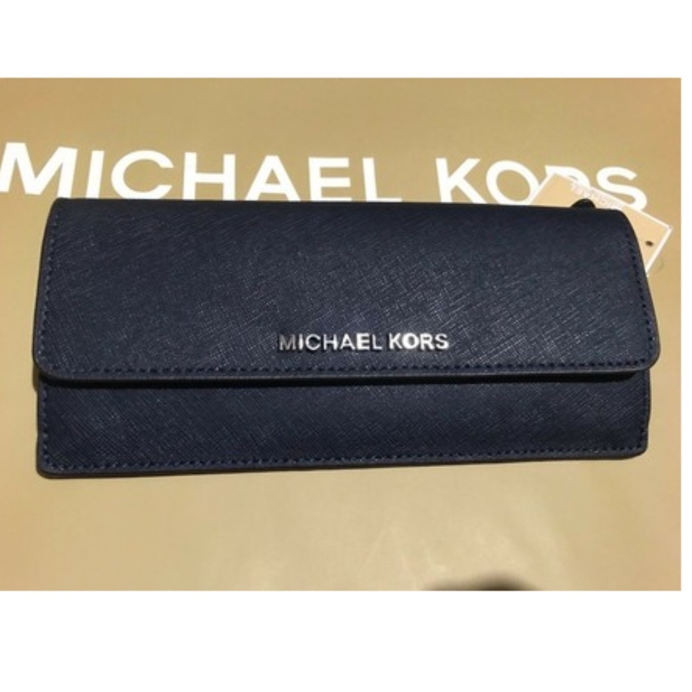 Michael Kors Travel Flat Saffiano Wallet Leather